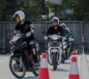 Driving School Pattaya Driving School Lessons teach pattaya car driving school pattaya motorbike driving school pattaya car driving school pattaya motorbike driving school pattaya